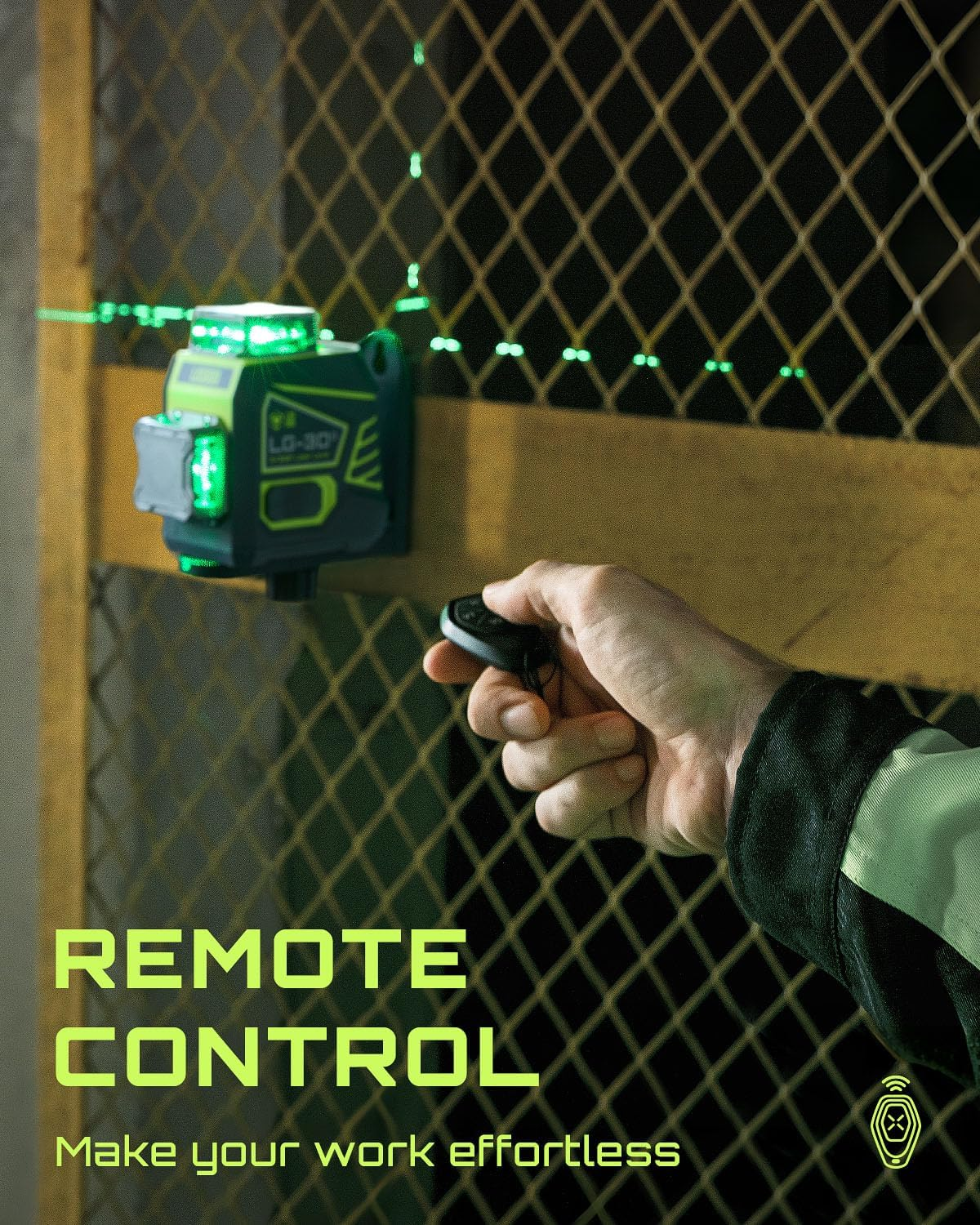 Self-leveling 3Dx laser tool for accurate measurements